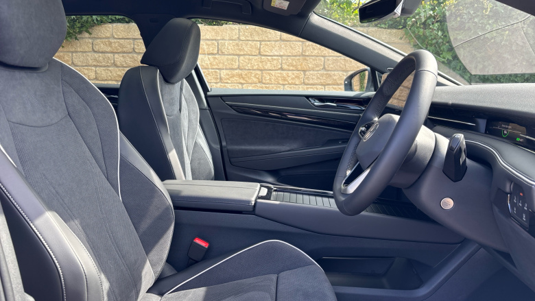 Volkswagen ID.7 210kW Match Pro S Plus 86kWh 5dr Auto Int+Ext+ Pan Electric Estate